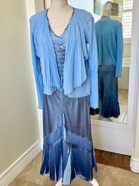 Stunning blue sleeveless dress with sheer ruffled jacket set, Komarov size Small
